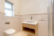 Broomcroft Court Chiswick W4 photo 13