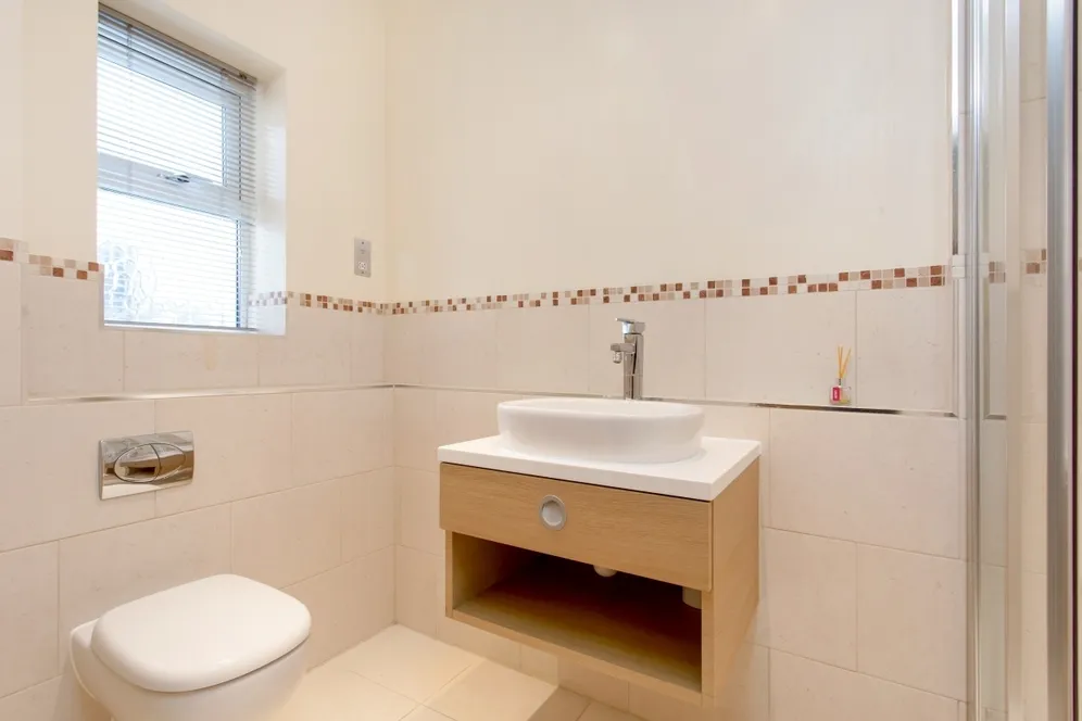 Broomcroft Court Chiswick W4 photo 13