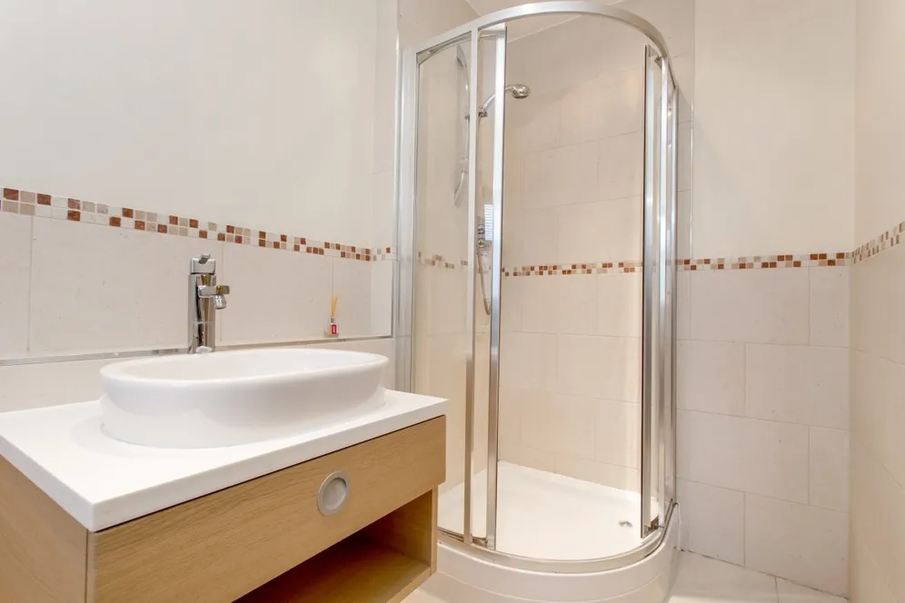 Broomcroft Court Chiswick W4 photo 14