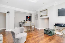 Bedford Avenue London WC1B photo 13