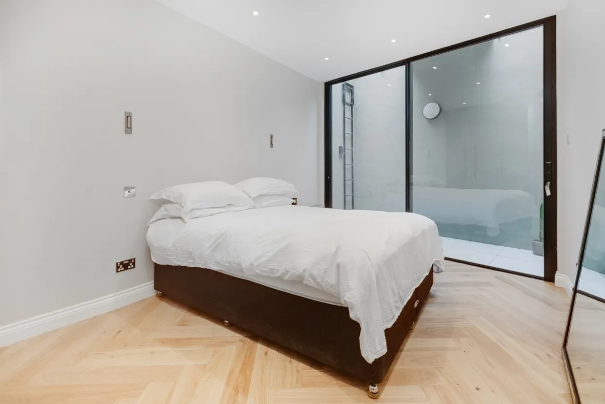 Offord Road London N1 photo 2