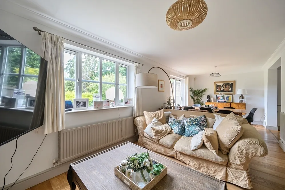 Lautree Gardens Maidenhead SL6 photo 9