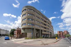North Acton W3 photo 16