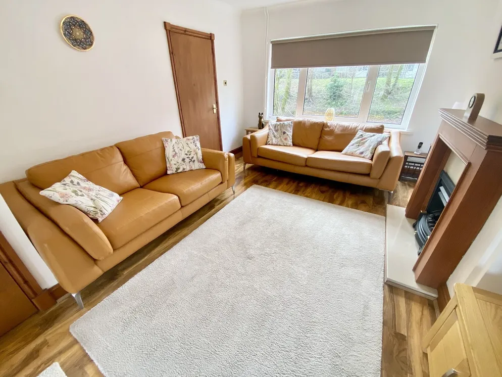 Property carousel item 5