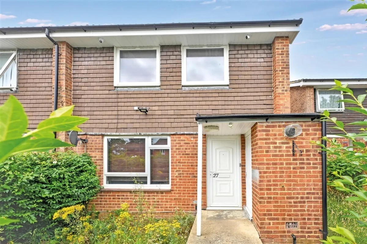 Broadoaks, EPPING