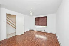 Broadoaks, EPPING
