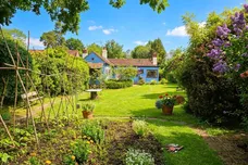 Bunce Common Road, Leigh, Reigate