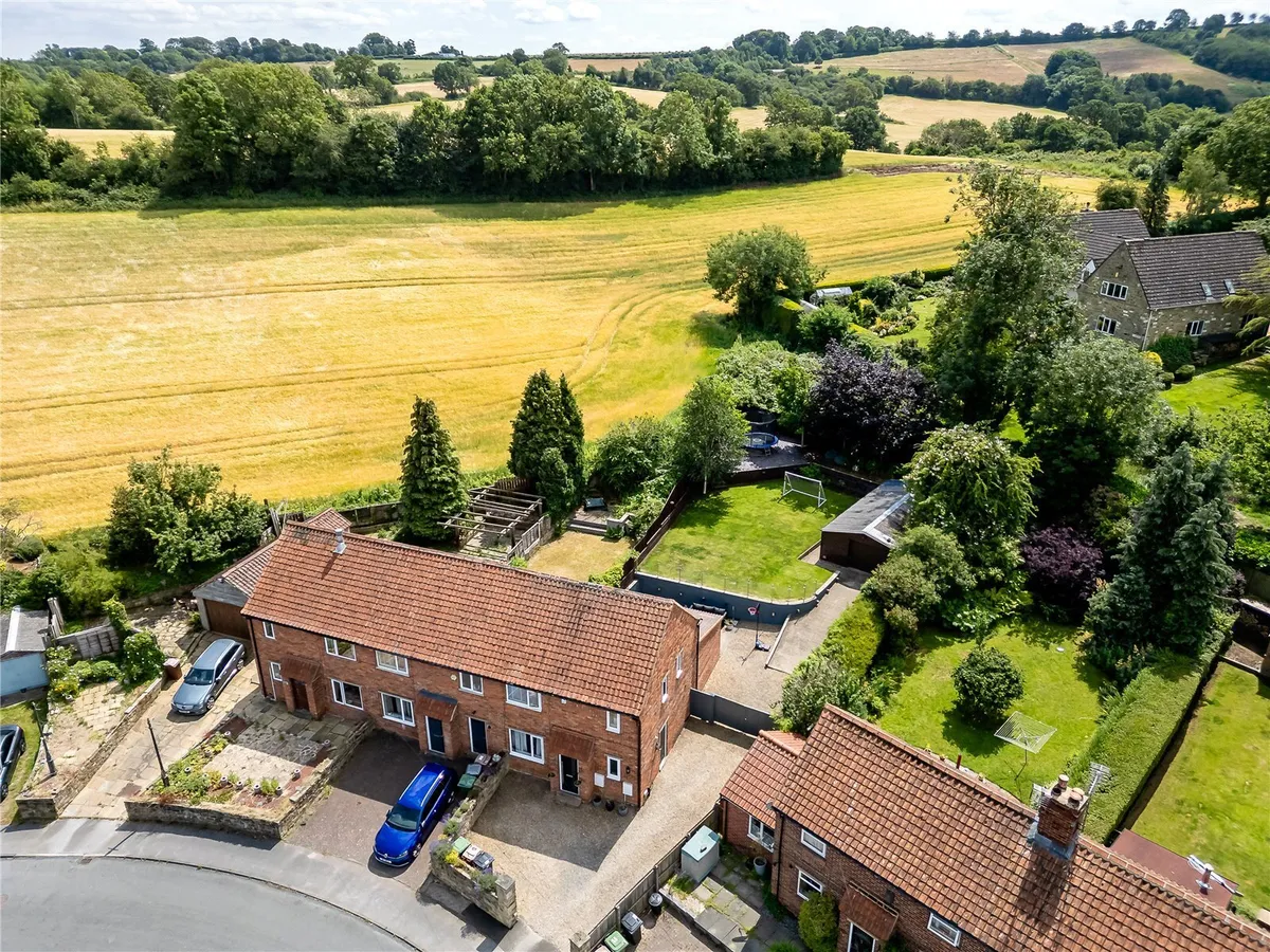 Brookside, Collingham, LS22