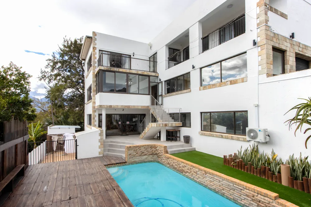 South Africa, Western Cape, Mountainside, Clivia Street, 6B