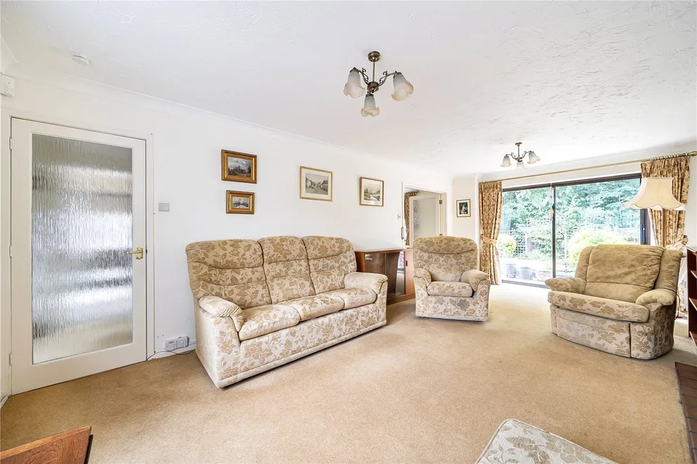 Property carousel item 10