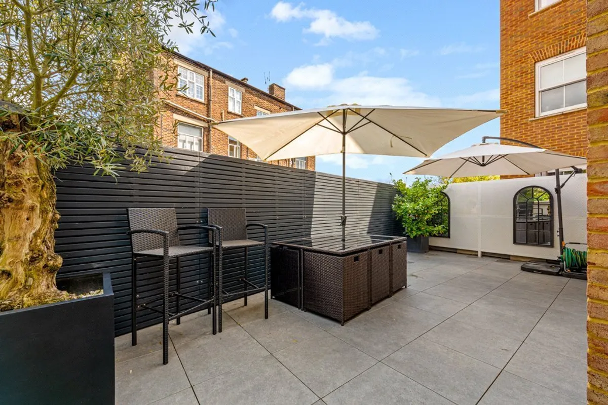 Eden Place, Oxted, Surrey, RH8