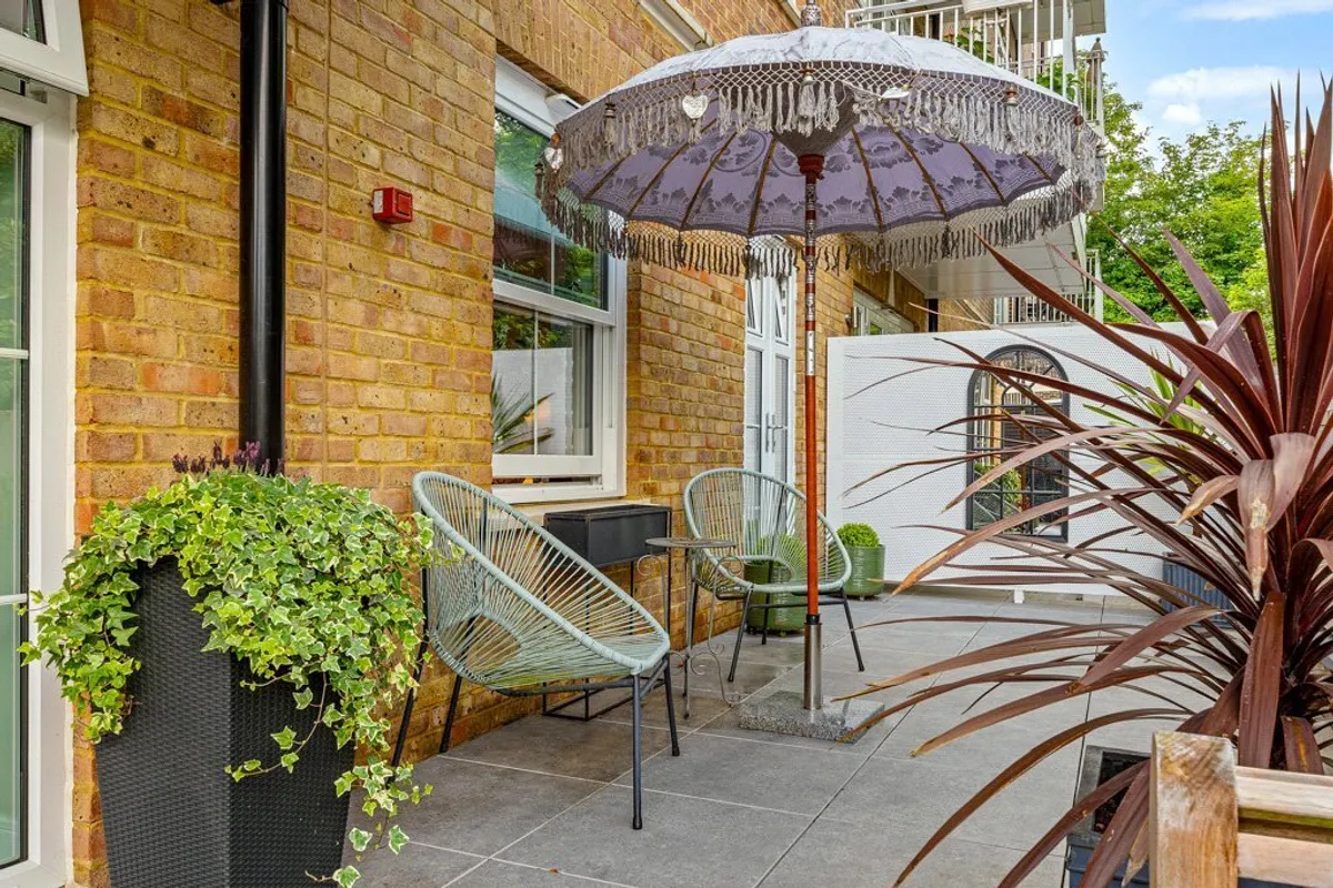 Eden Place, Oxted, Surrey, RH8