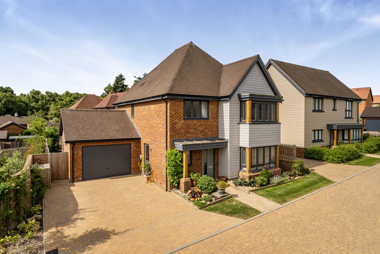 Orchid Way, Pease Pottage, RH11 photo 2