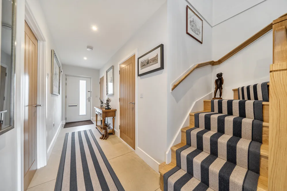 Orchid Way, Pease Pottage, RH11 photo 3