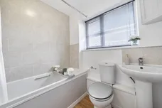 Hertford Road, Stratford-Upon-Avon, CV37 photo 7