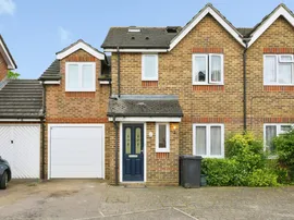 Turnors, Harlow photo