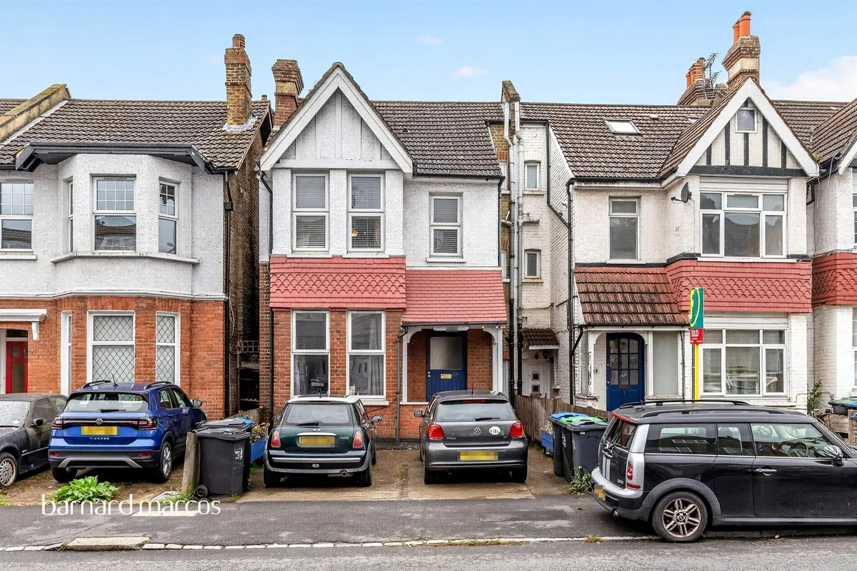 Melfort Road, Thornton Heath