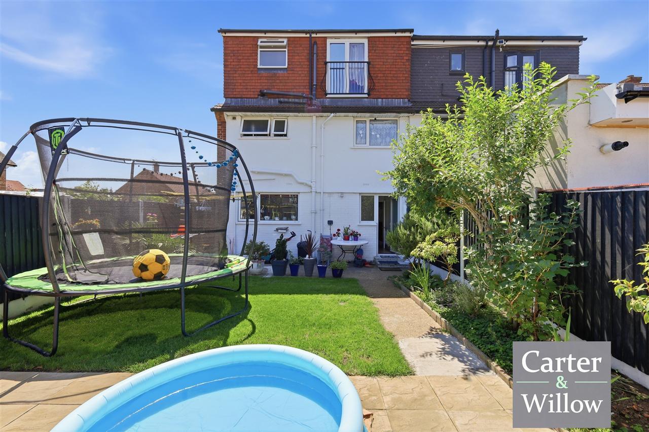 Kingsley Close, Dagenham, Essex Image 20