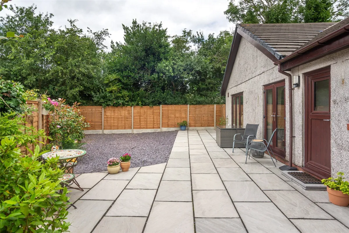 Gaerwen, Isle of Anglesey, LL60