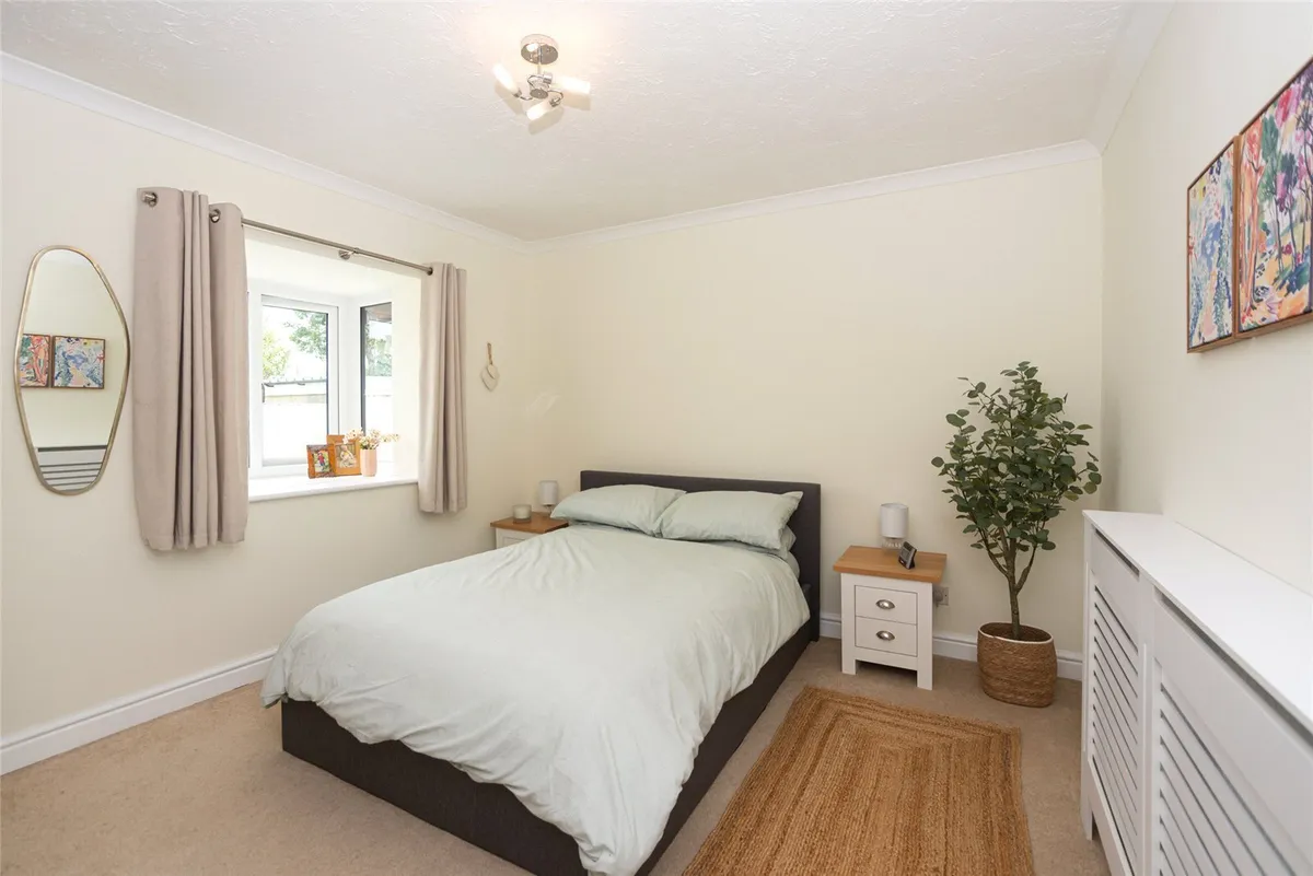 Gaerwen, Isle of Anglesey, LL60
