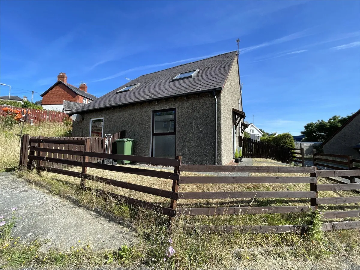 Ainon Close, Bangor, Gwynedd, LL57