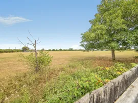 Gainsford Avenue, Clacton-On-Sea thumb 2