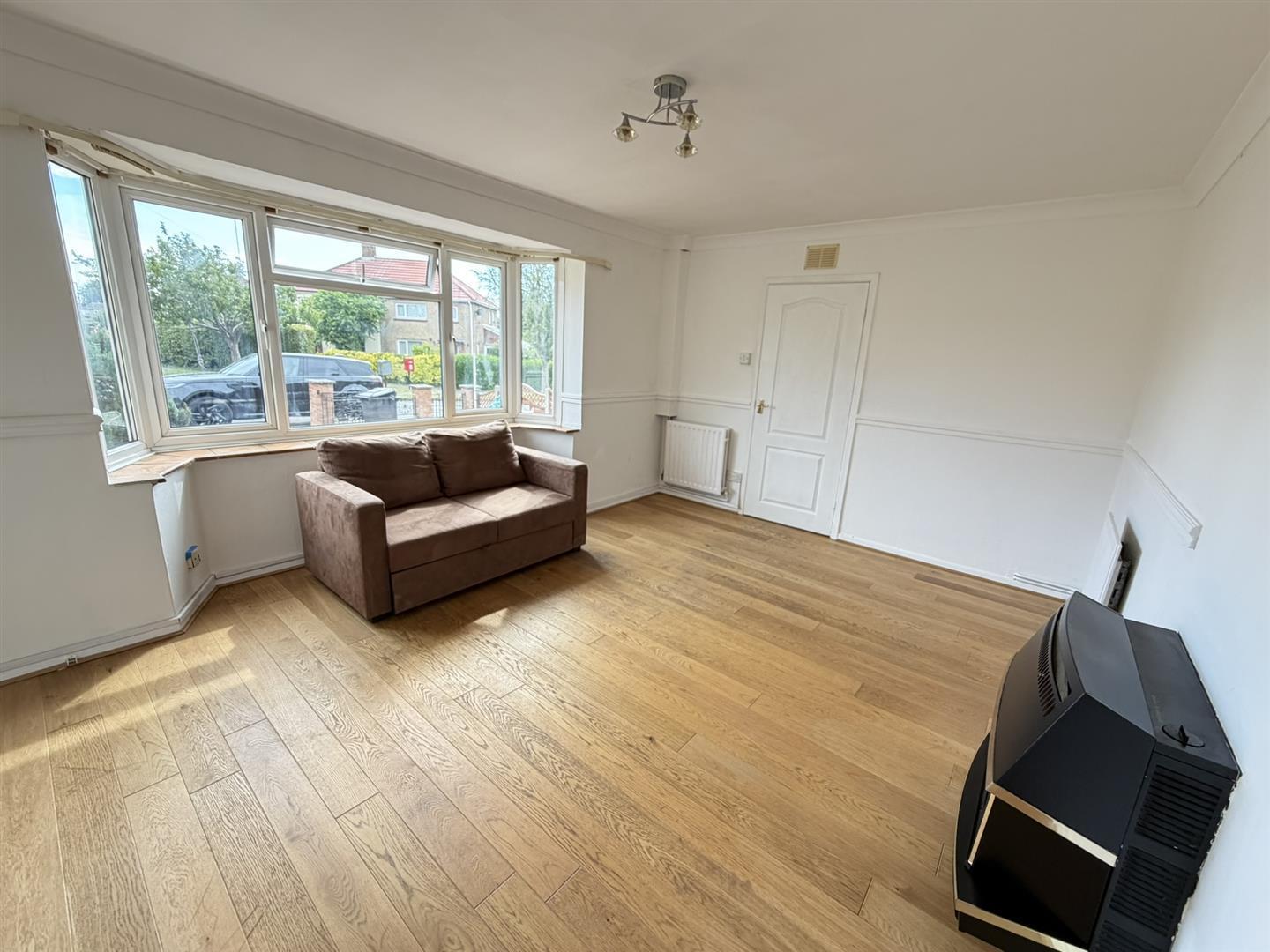Tennyson Road, Daventry Image 7