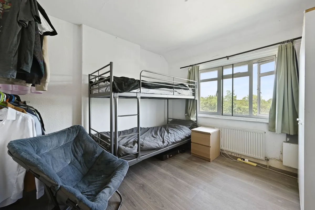 North Circular Road, London, NW2