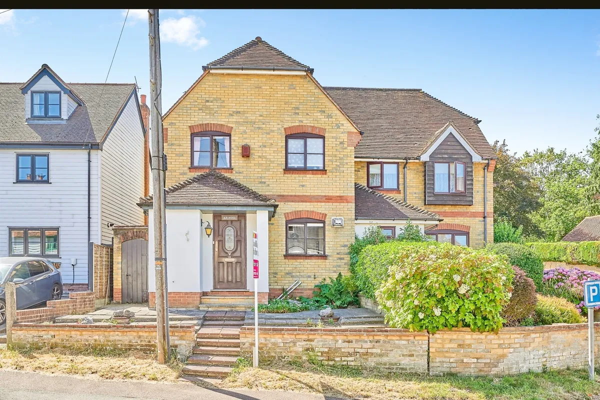 Harlow Road, Roydon, Harlow