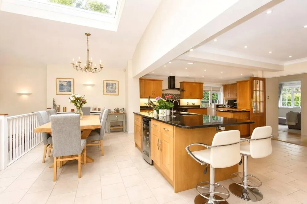 Ridgelands, Leatherhead, KT22 photo 2