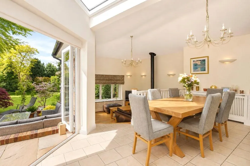 Ridgelands, Leatherhead, KT22 photo 3