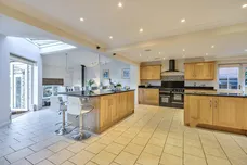 Ridgelands, Leatherhead, KT22 photo 5