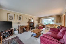 Ridgelands, Leatherhead, KT22 photo 6