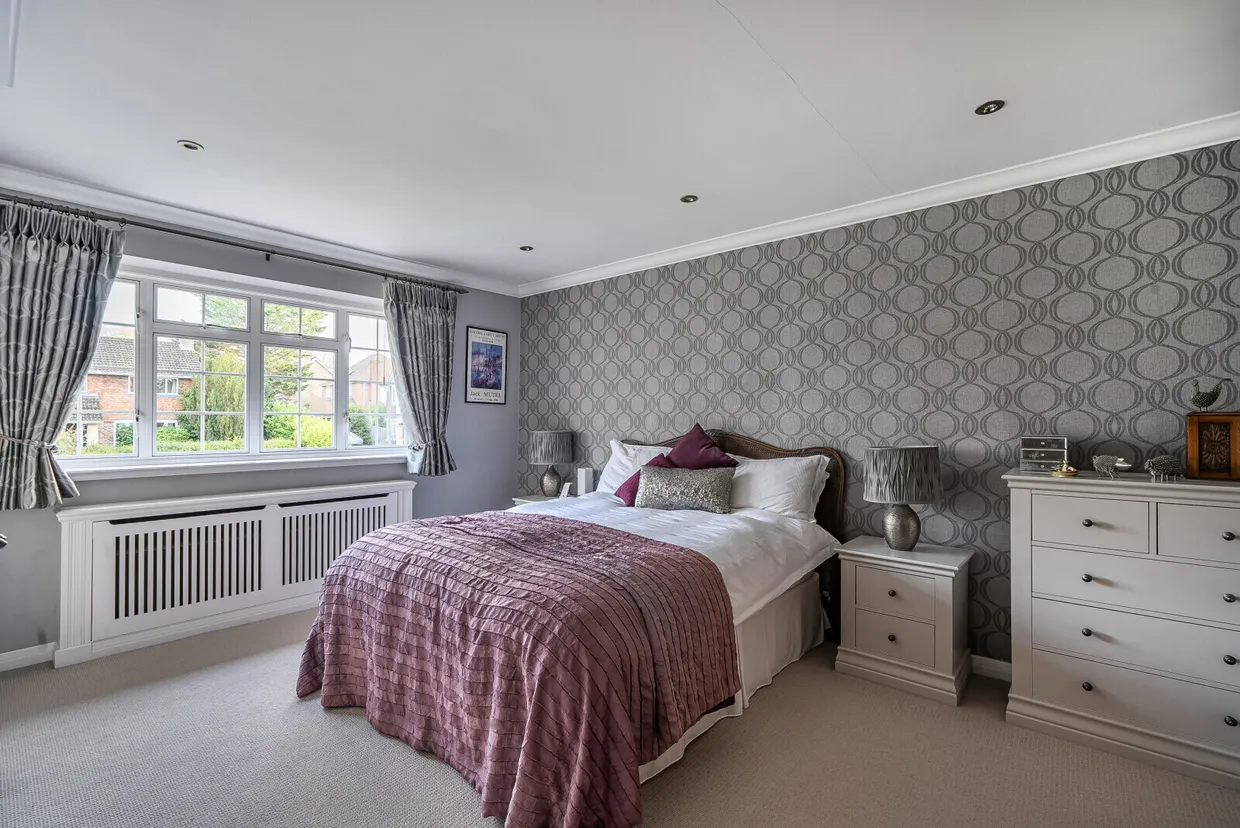 Ridgelands, Leatherhead, KT22 photo 8