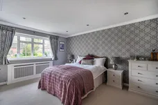 Ridgelands, Leatherhead, KT22 photo 8