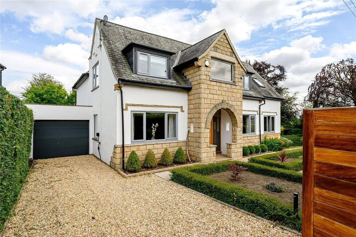 Wayside Crescent, Scarcroft, LS14
