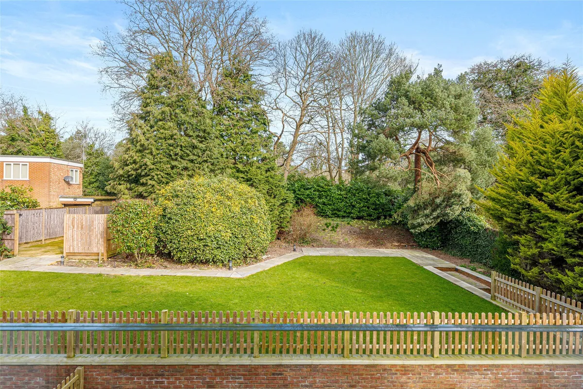 Doods Park Road, Reigate, Surrey, RH2