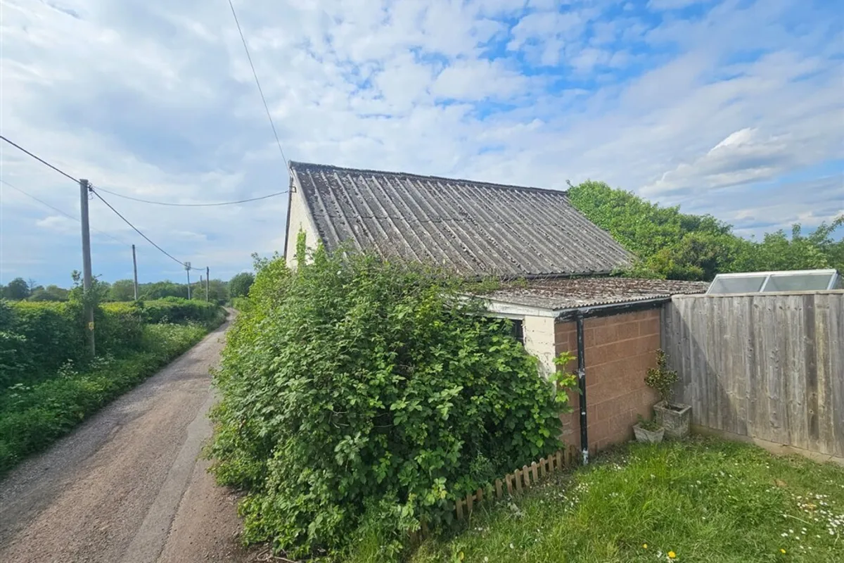 Claremont Lane, TAUNTON