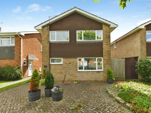 Kingfisher Road, Chipping Sodbury, BRISTOLphoto