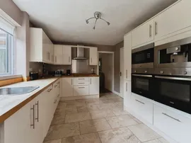 Fairways Drive, Ellesmere Port thumb 3