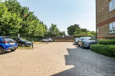 Kingfisher Drive, Maidenhead