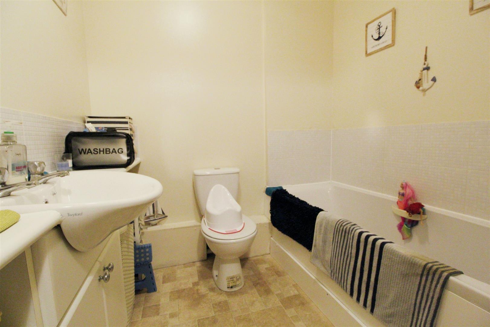 Holyhead Mews, Cippenham Image 5