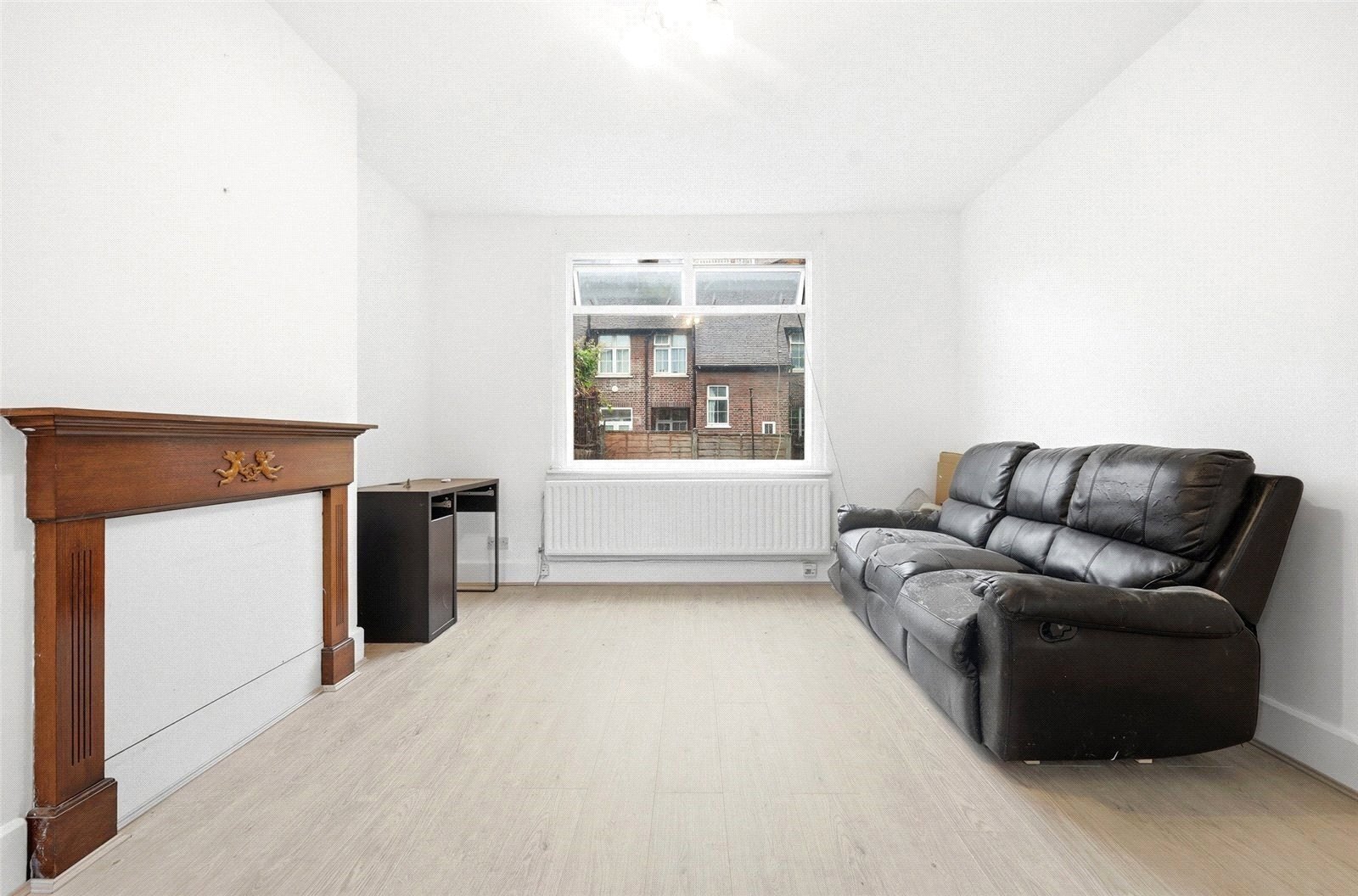 Malam Gardens, London, E14 Image 1