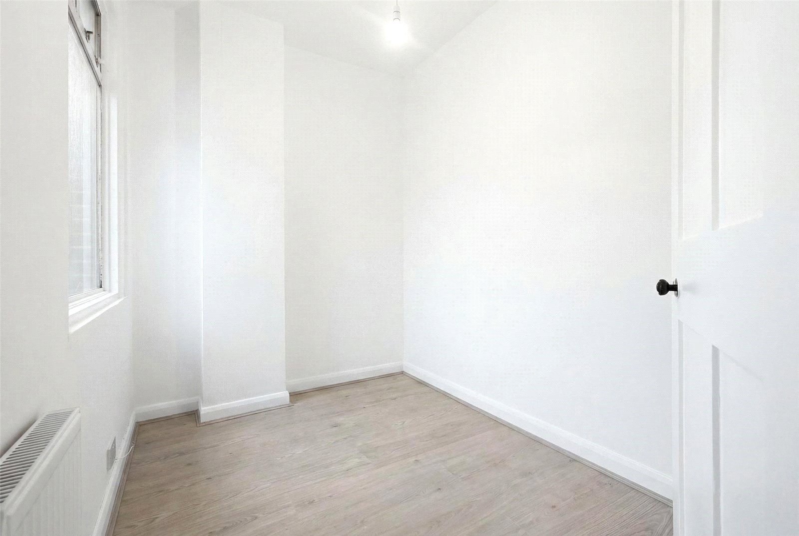 Malam Gardens, London, E14 Image 7