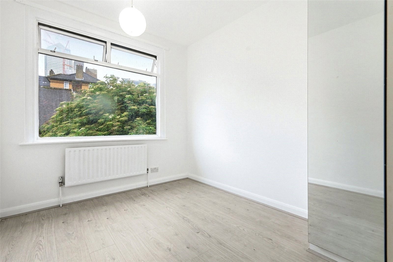 Malam Gardens, London, E14 Image 8