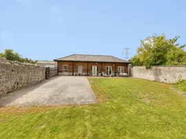 Fernhill, Almondsbury, Bristol photo