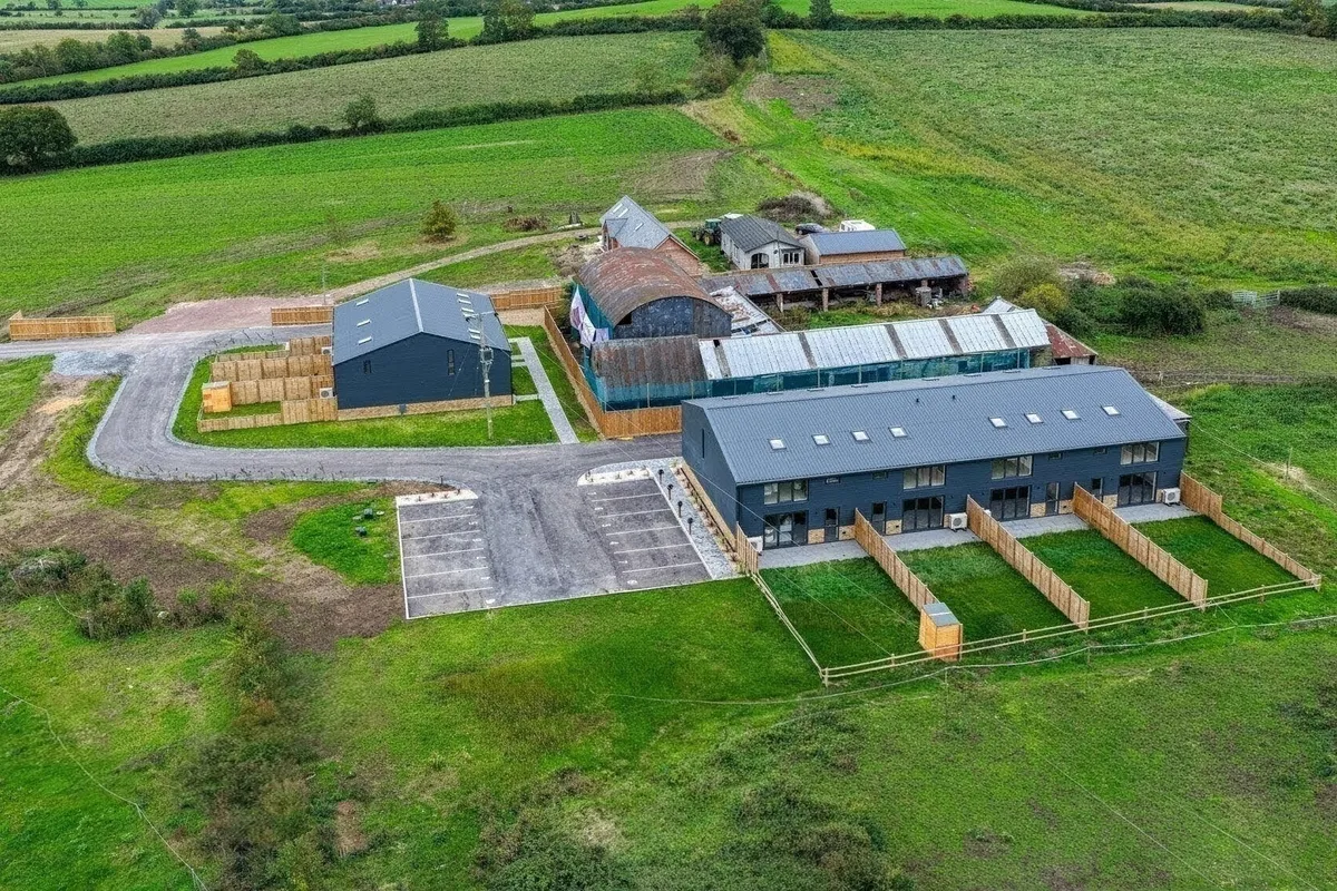 Burston Ridge Farm, Rowsham, Aylesbury