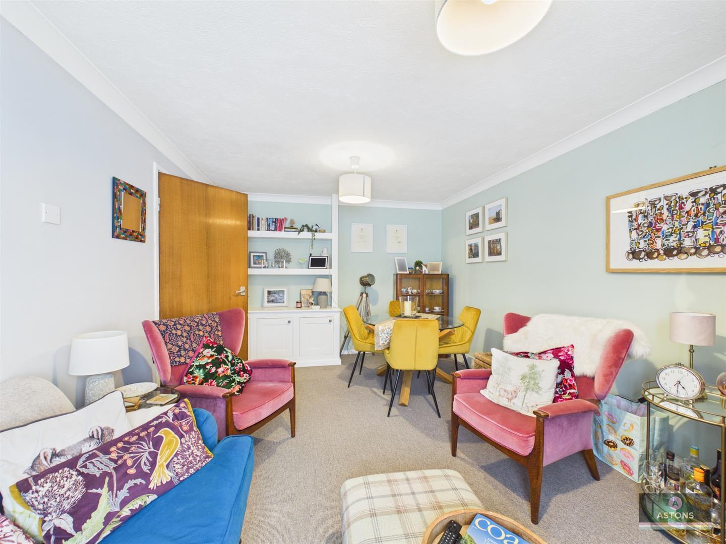 Britten Close, Bewbush Image 5