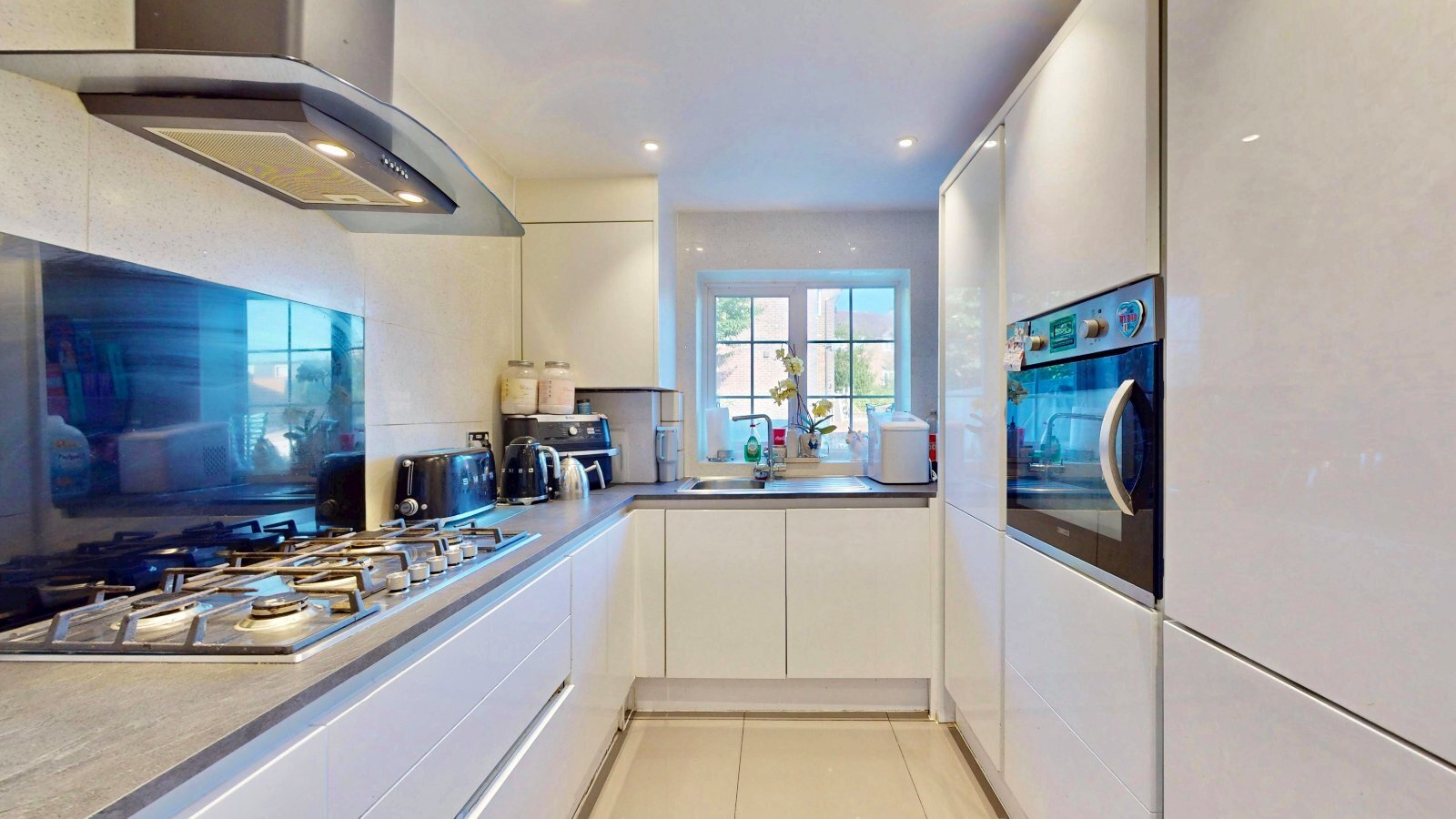 Dockhill Avenue, London, SE16 Image 3