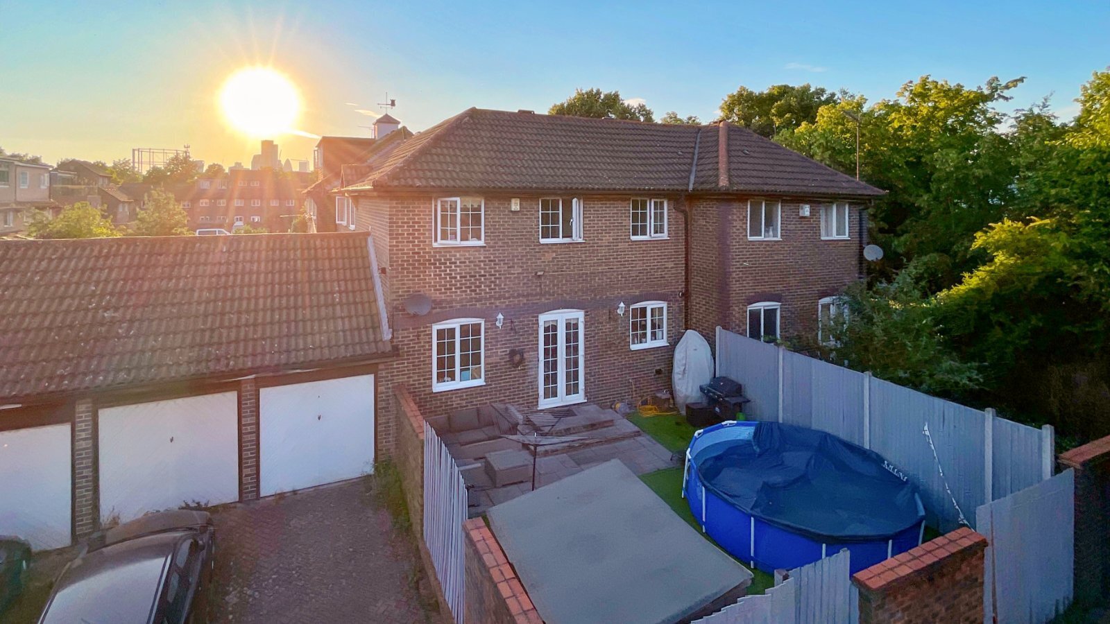 Dockhill Avenue, London, SE16 Image 20